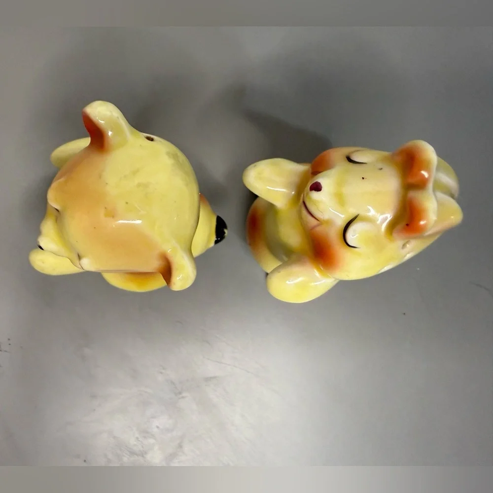Vintage 1950’s Van Tellingen Hugging Yellow Bears Salt & Pepper Set - Picture 7 of 8